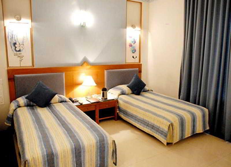Hotel J P Cordial Bangalore Zimmer foto
