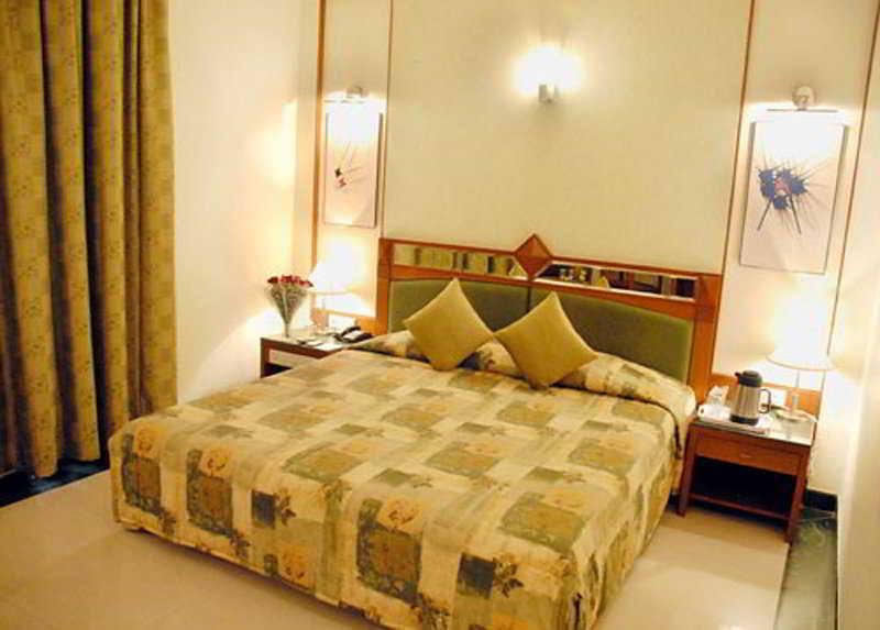 Hotel J P Cordial Bangalore Zimmer foto